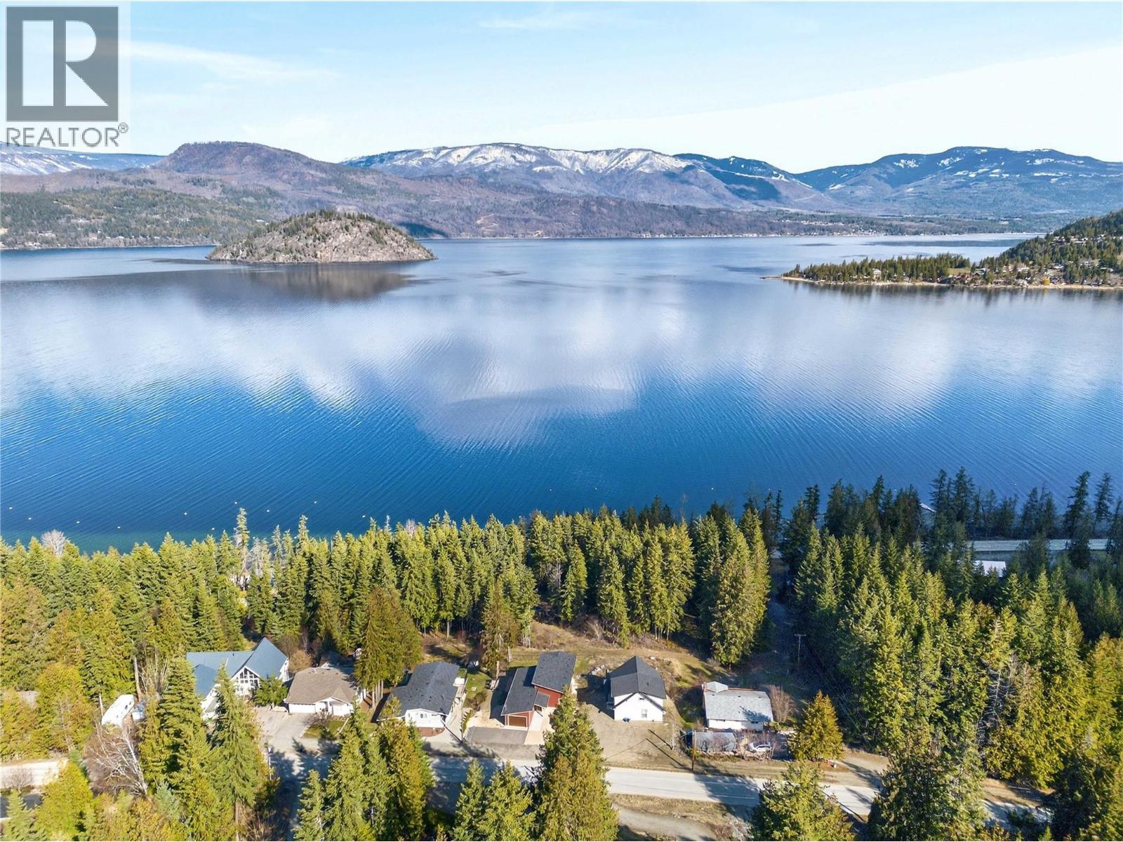 3044 Cedar Drive, Blind Bay