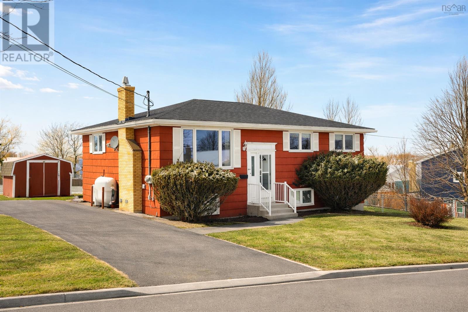 44 Clearview Street