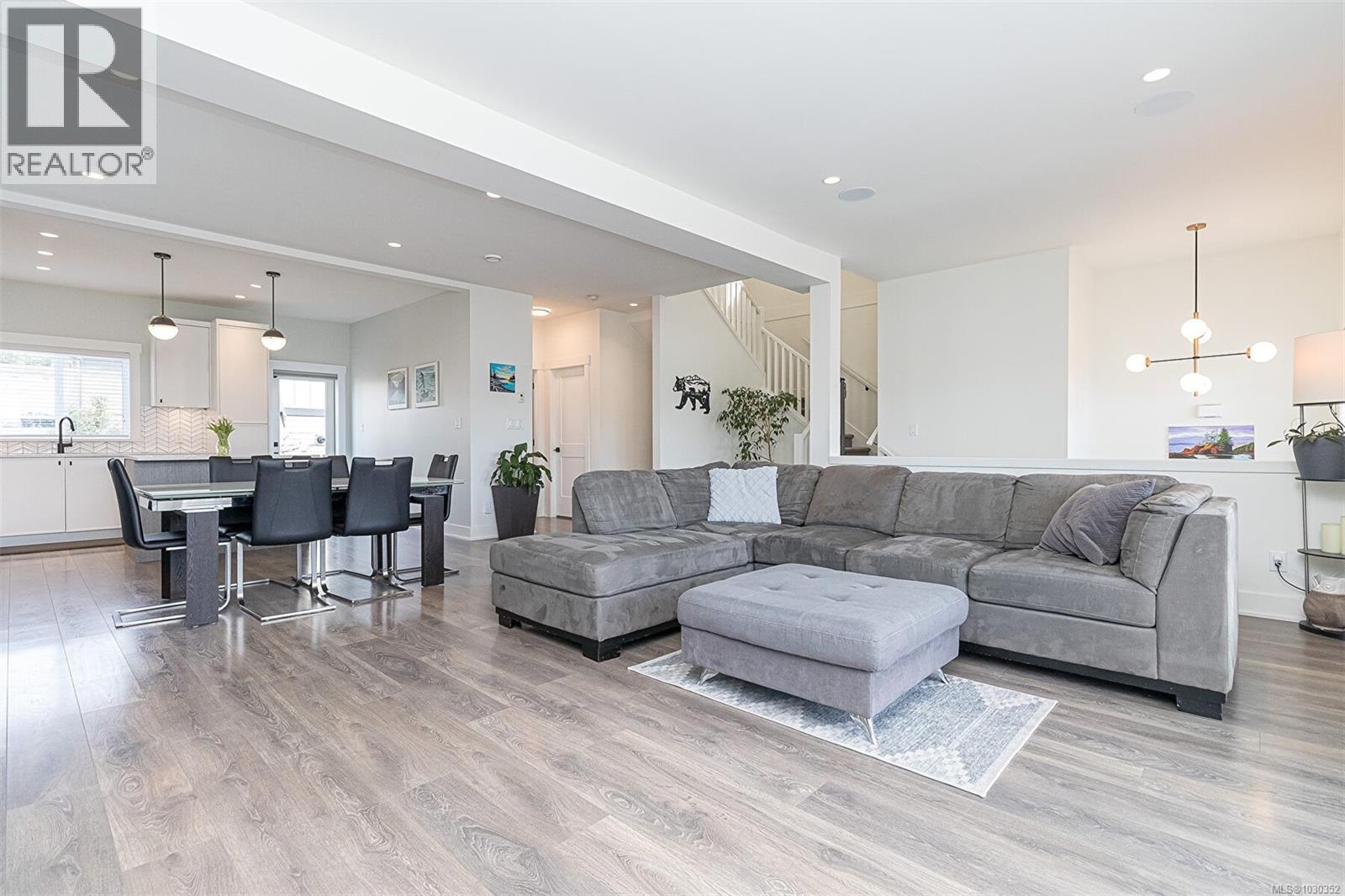 1153 SMOKEHOUSE CRES - 9