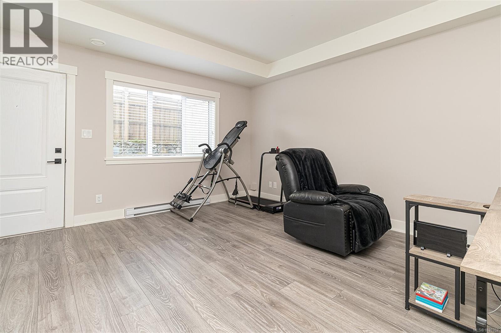 1153 SMOKEHOUSE CRES - 28