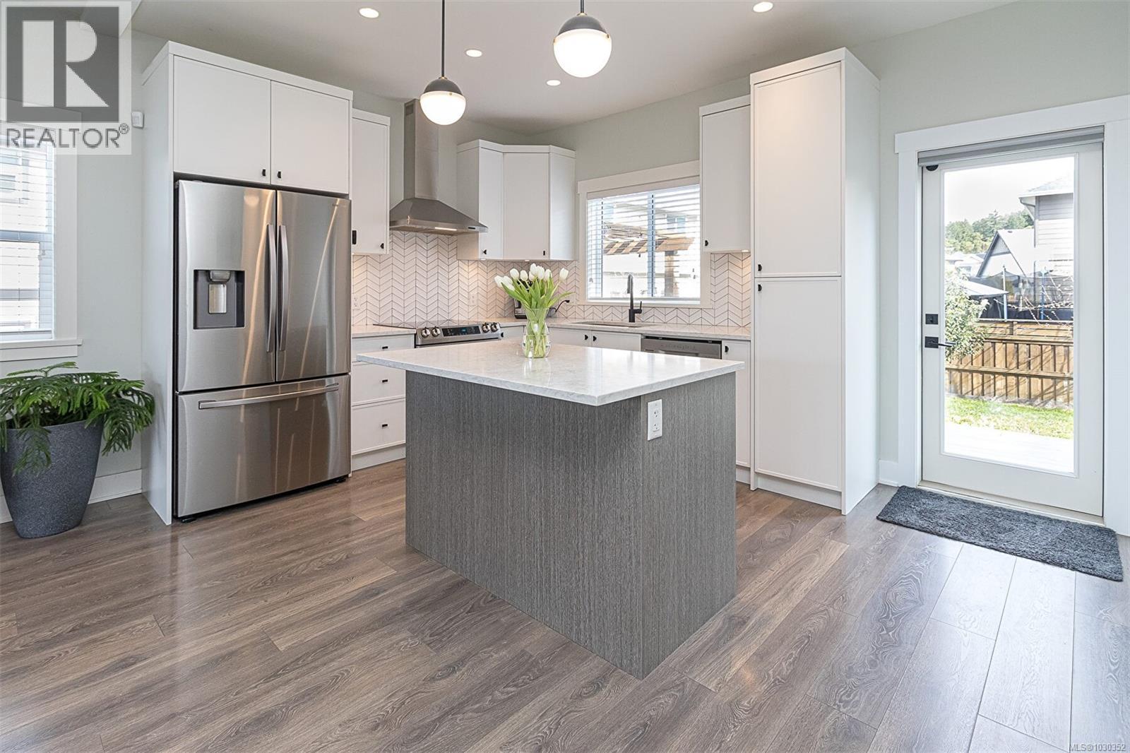 1153 SMOKEHOUSE CRES - 12