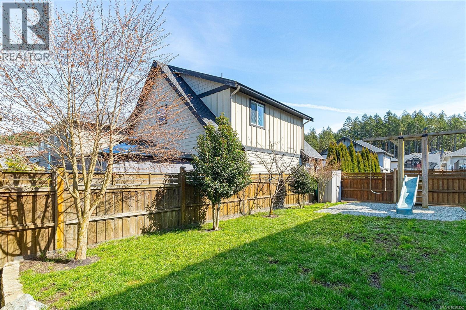 1153 SMOKEHOUSE CRES - 36