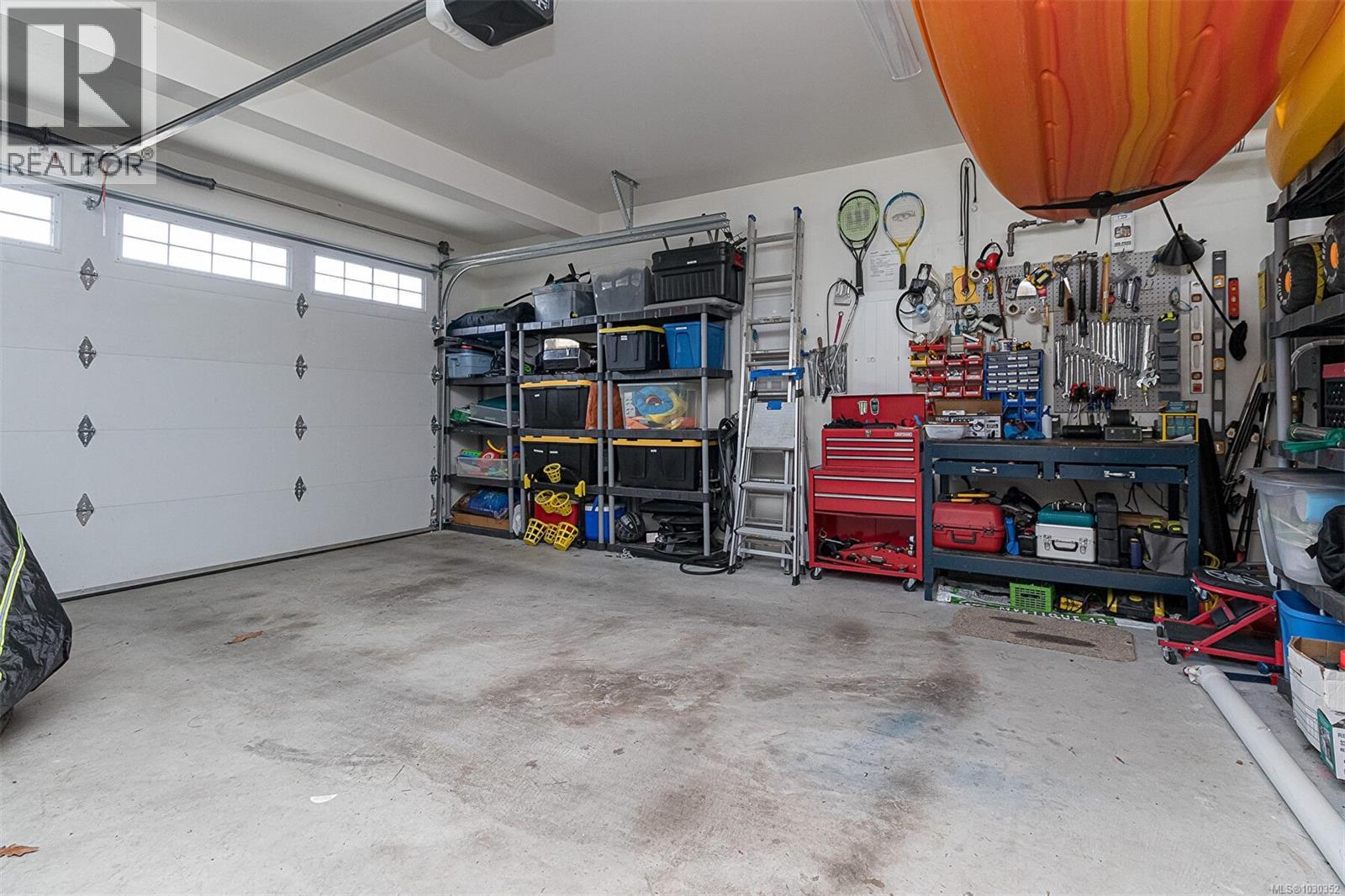 1153 SMOKEHOUSE CRES - 33