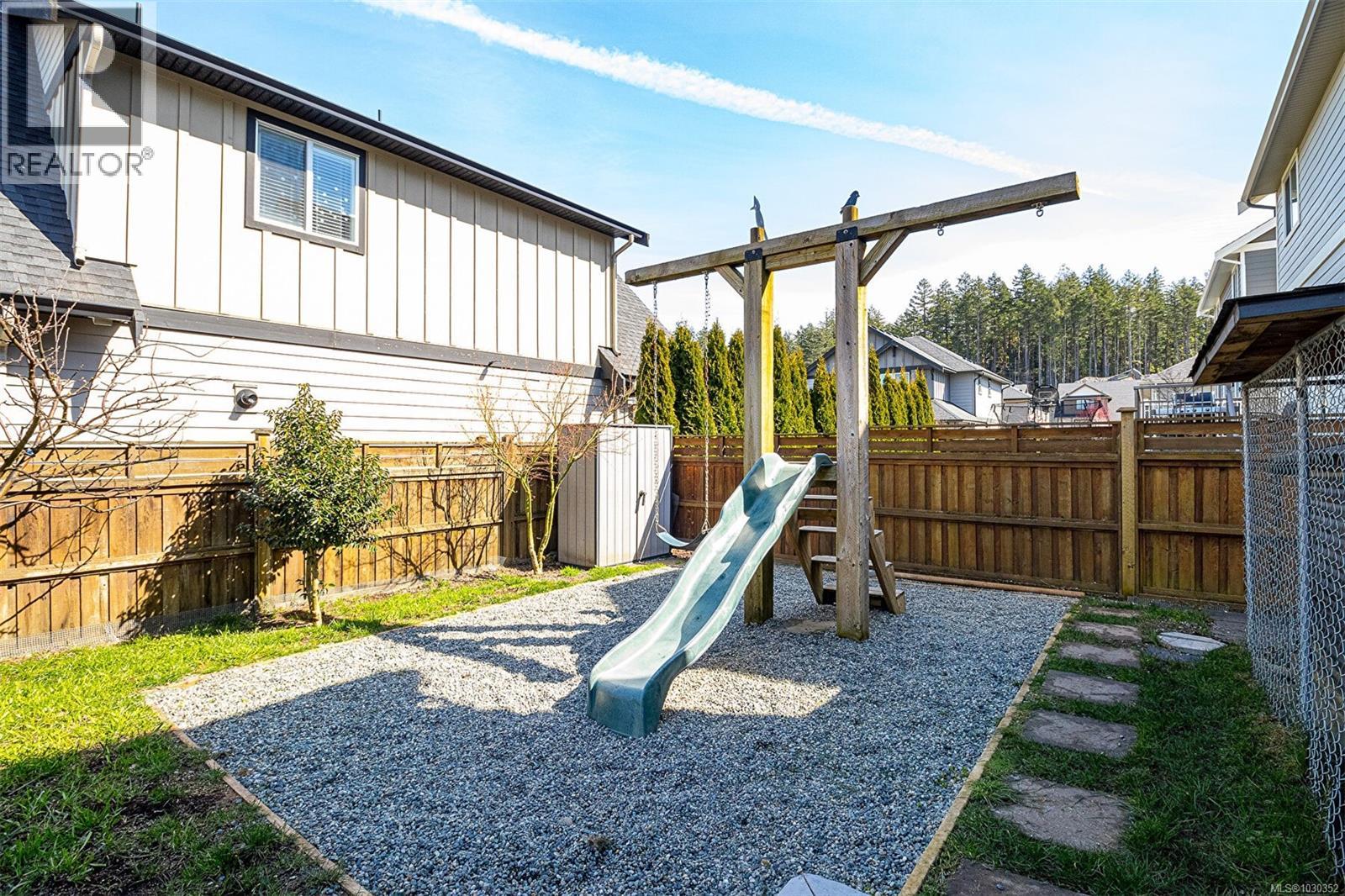 1153 SMOKEHOUSE CRES - 38