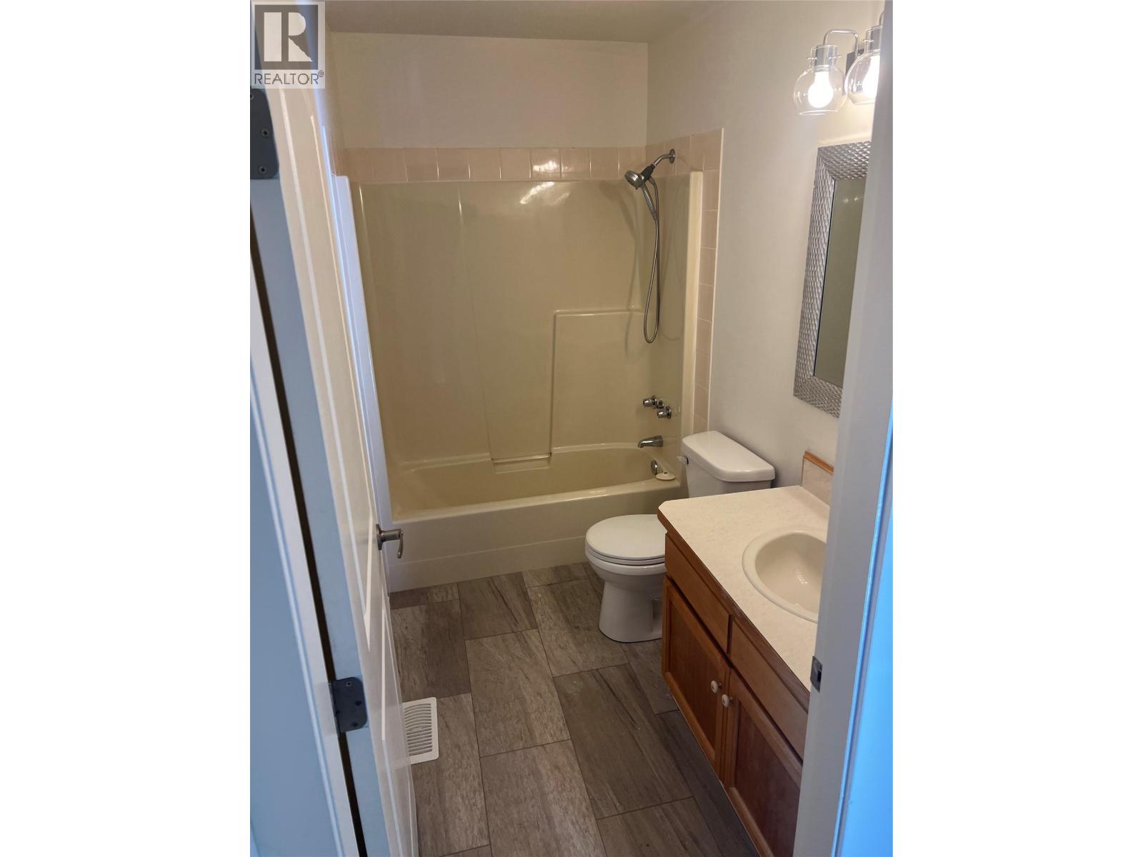 #161 1458 PENTICTON Avenue - 4