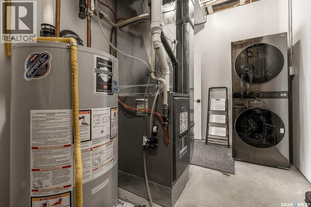 623 KENASCHUK CRESCENT - 47