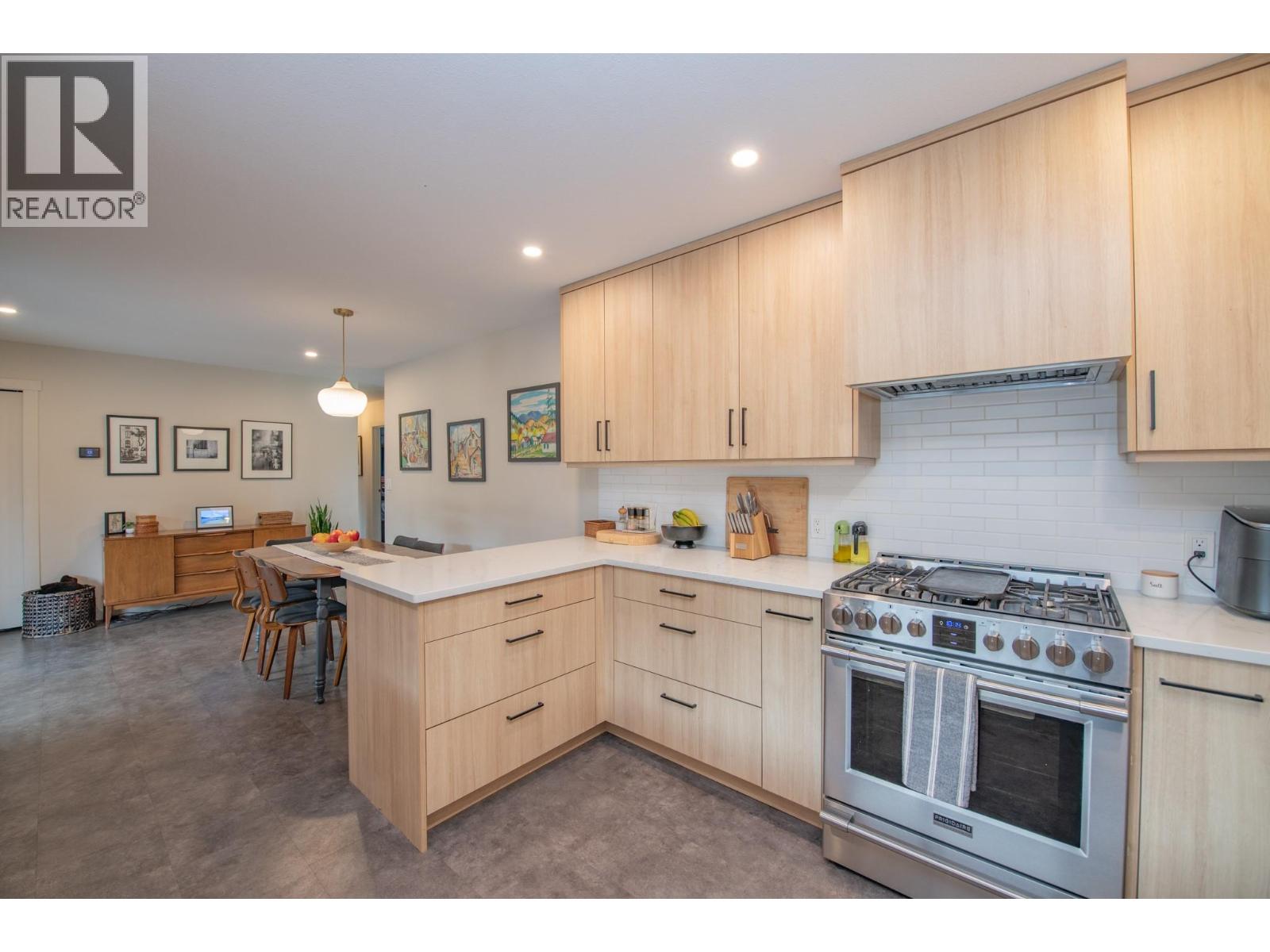 303 Lumby Mabel Lake Road - 10