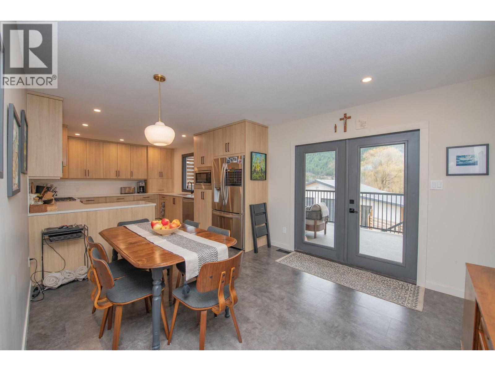  303 Lumby Mabel Lake Road, Lumby