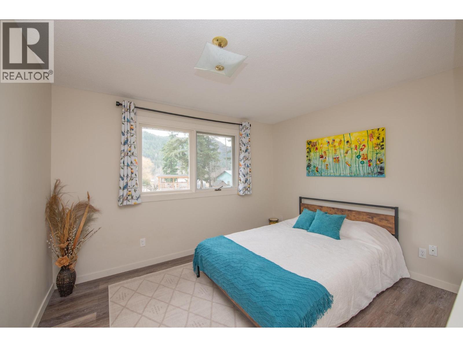 303 Lumby Mabel Lake Road - 23