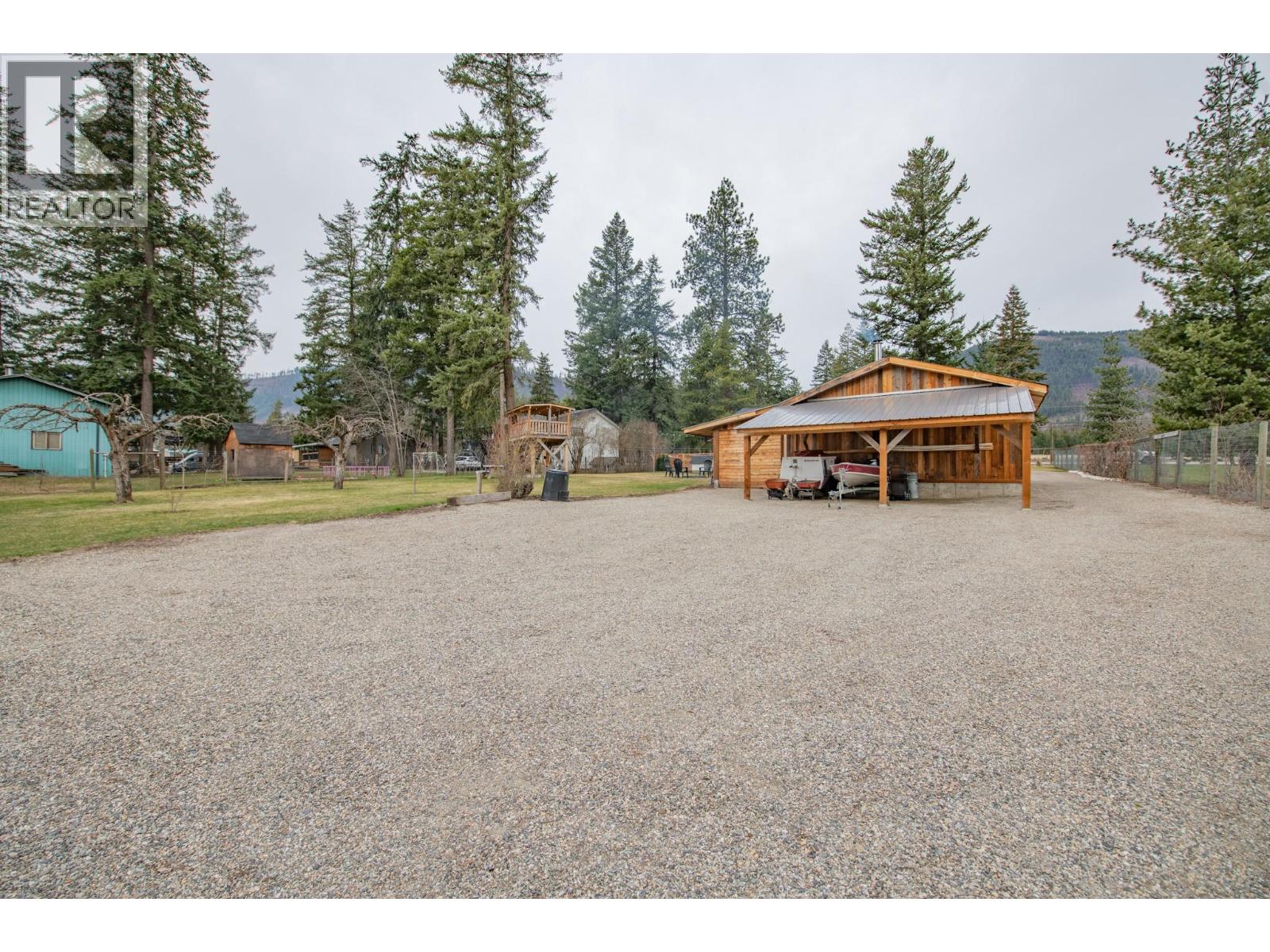 303 Lumby Mabel Lake Road - 37