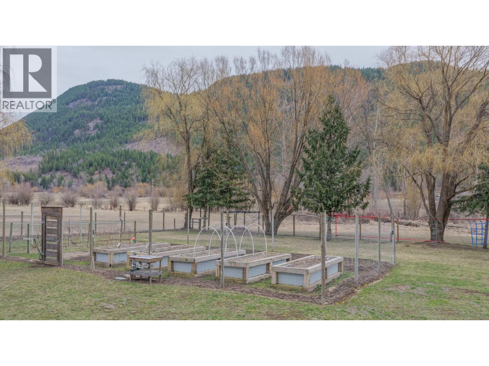  303 Lumby Mabel Lake Road, Lumby