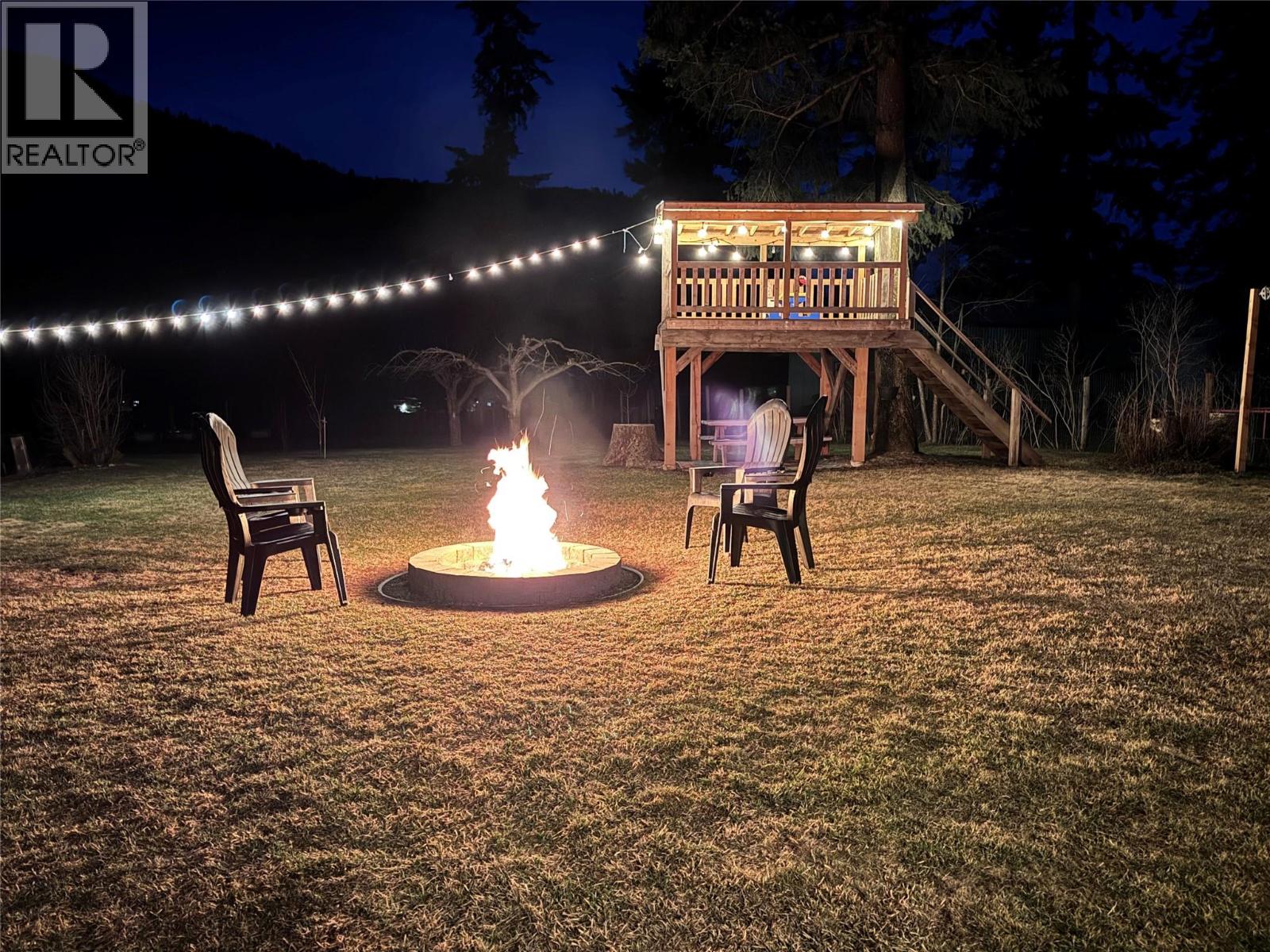 303 Lumby Mabel Lake Road - 48