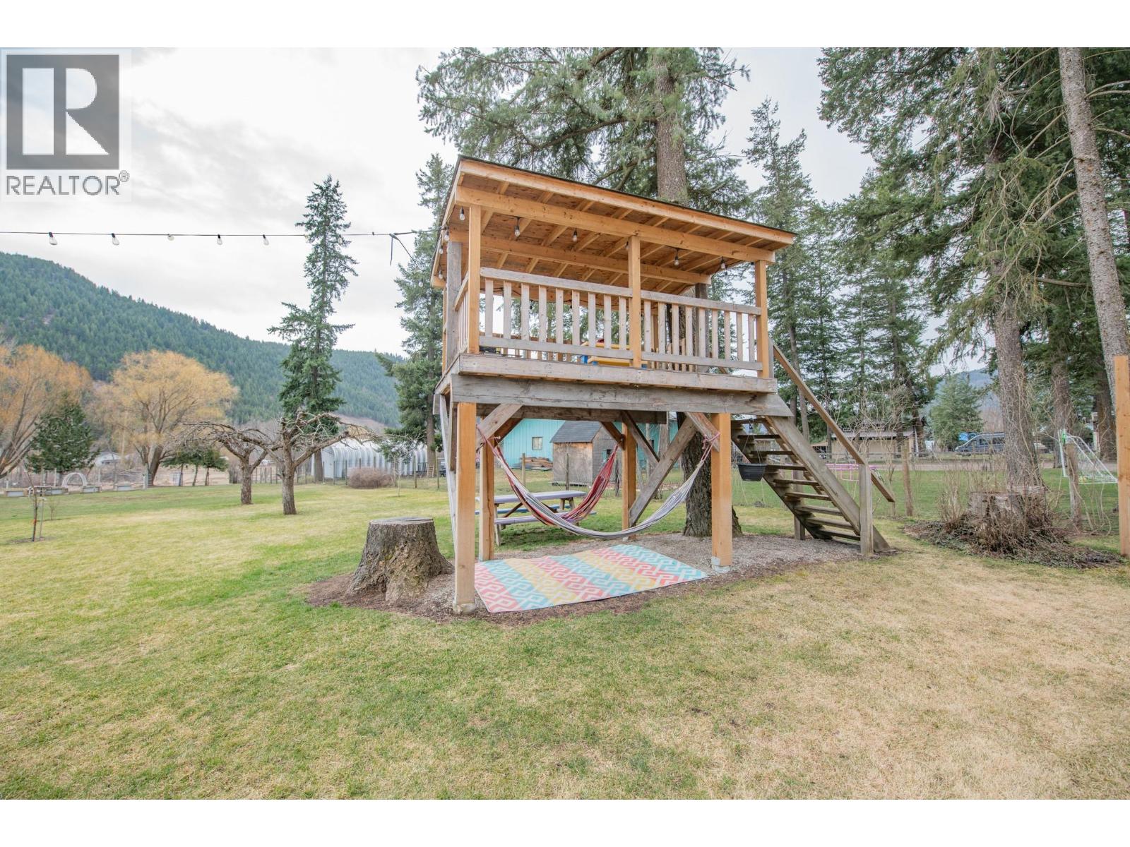 303 Lumby Mabel Lake Road - 50