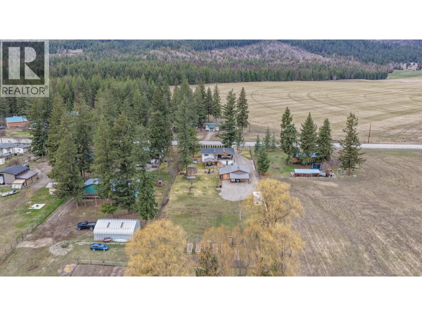 303 Lumby Mabel Lake Road - 51