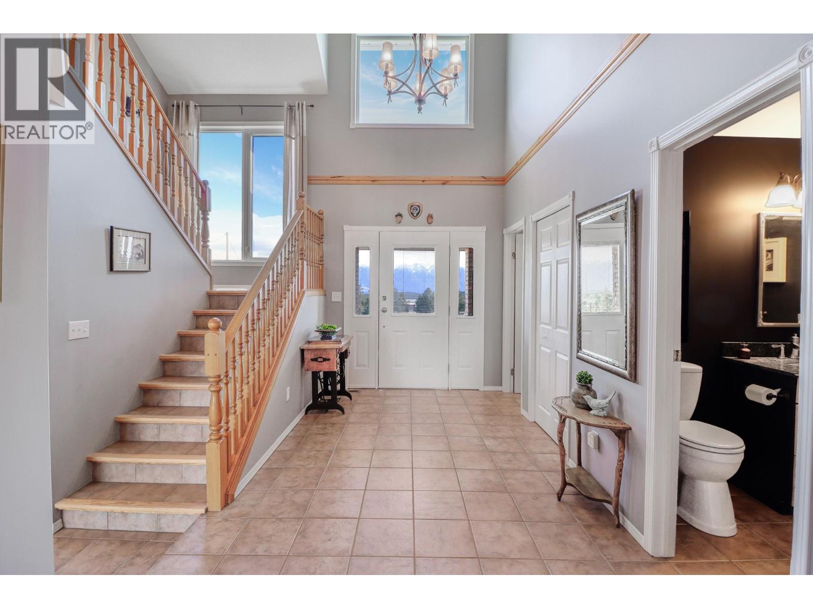  9617 CLEARVIEW Road, Cranbrook