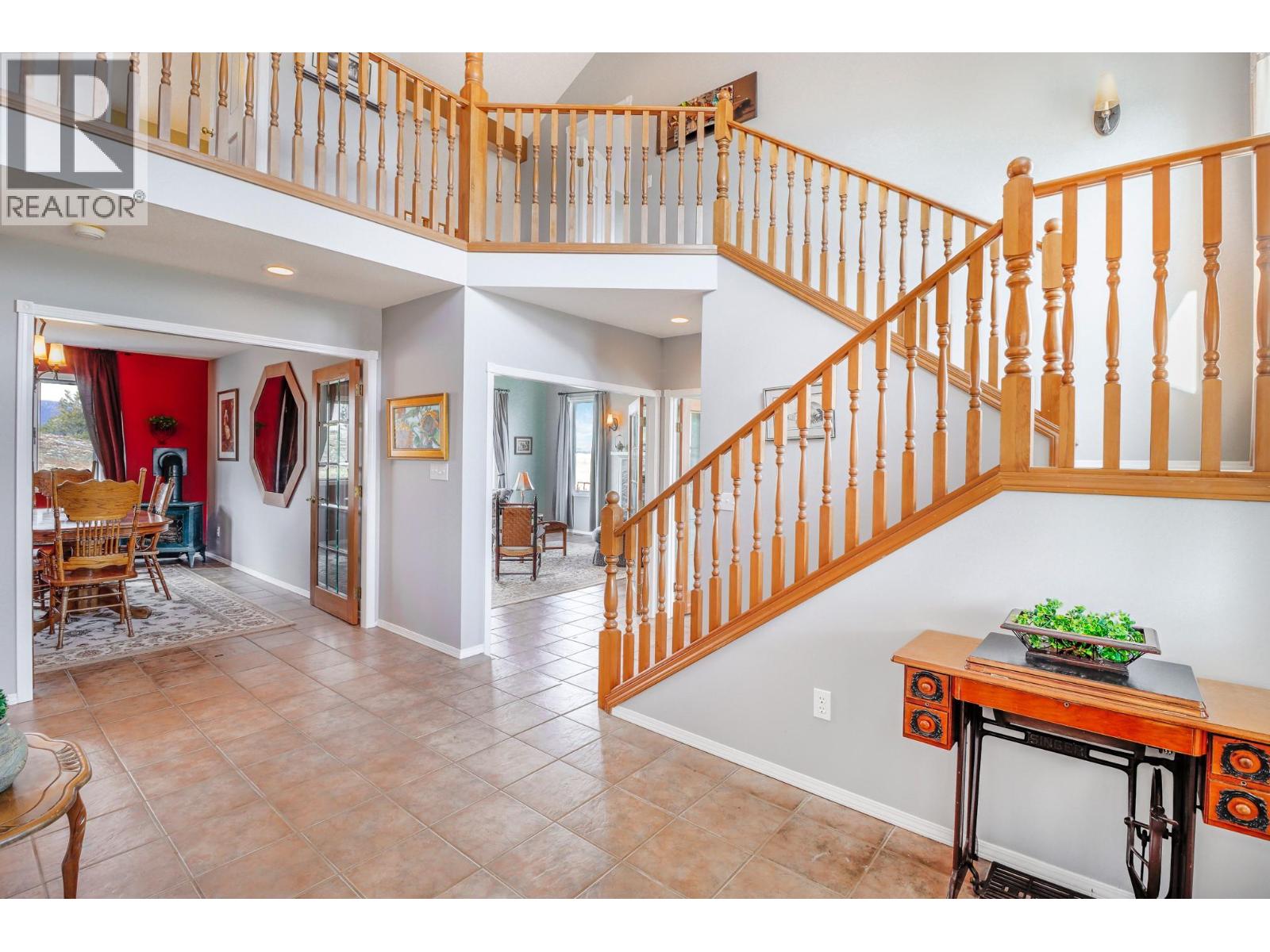  9617 CLEARVIEW Road, Cranbrook