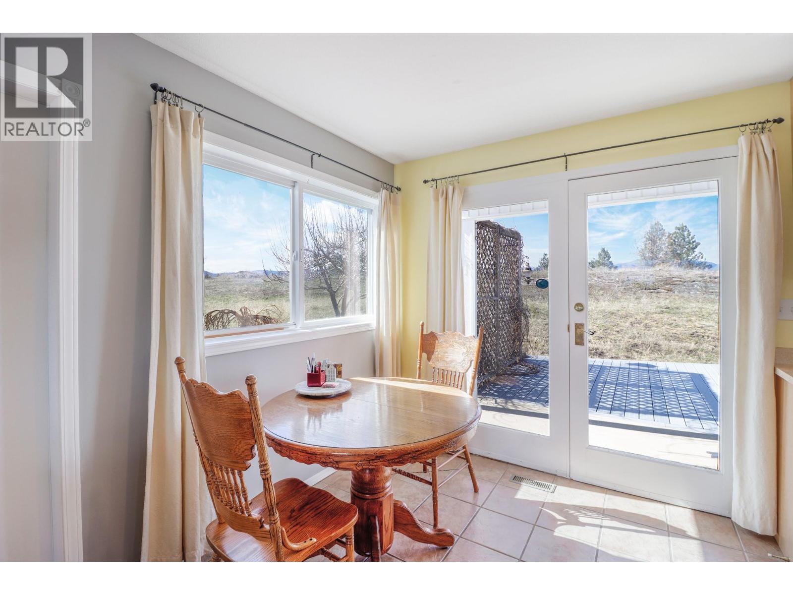  9617 CLEARVIEW Road, Cranbrook