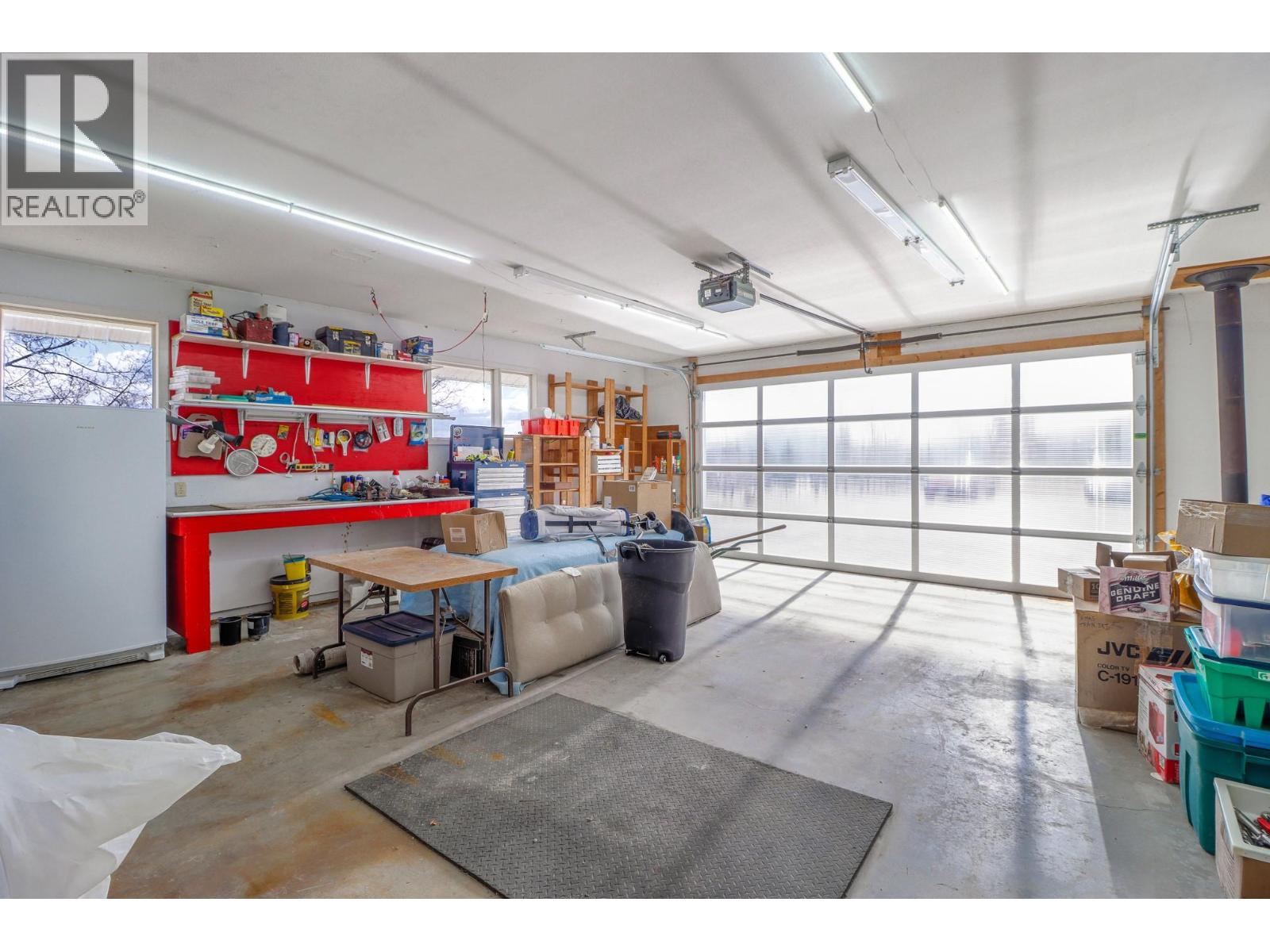  9617 CLEARVIEW Road, Cranbrook