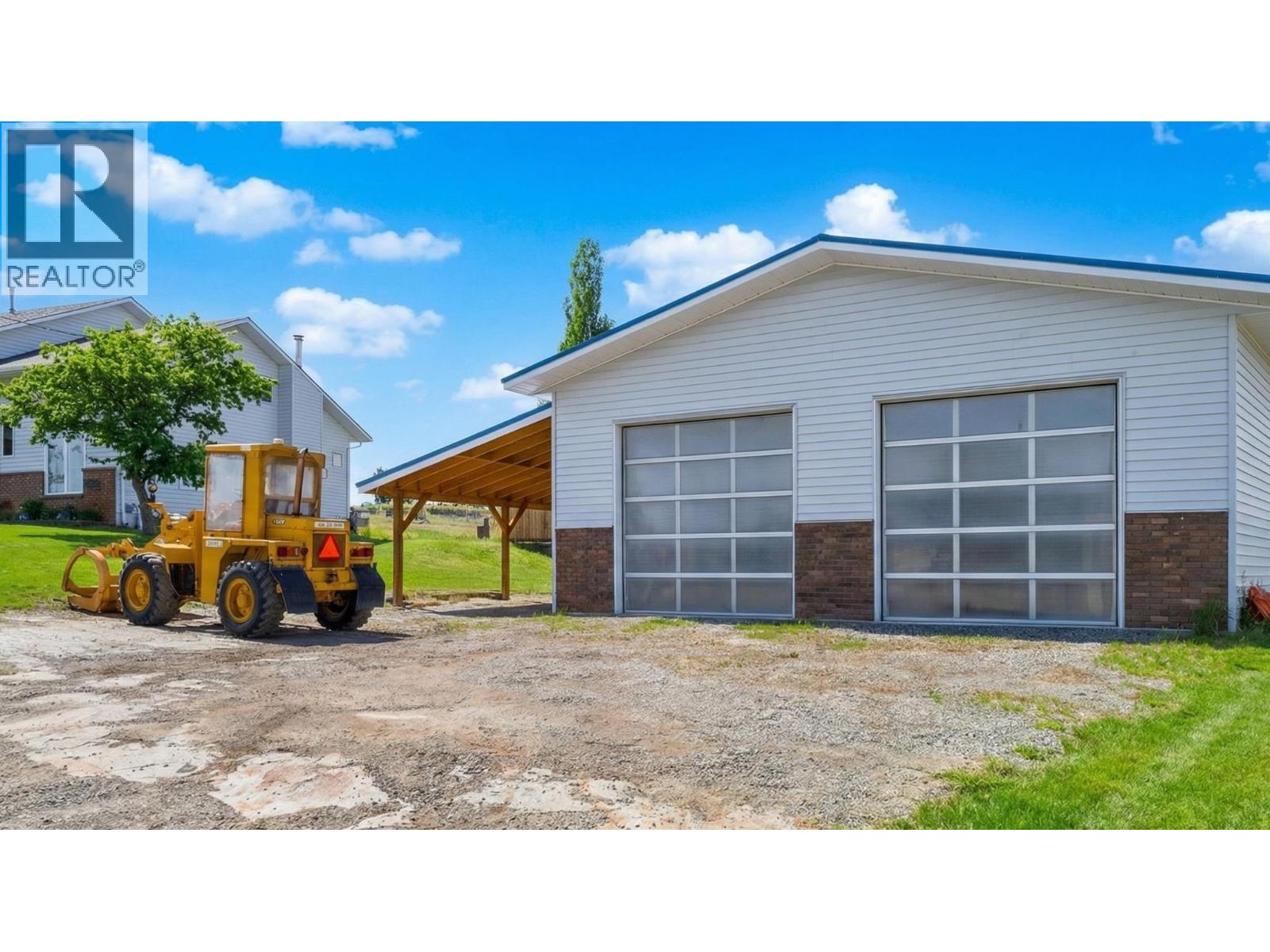  9617 CLEARVIEW Road, Cranbrook