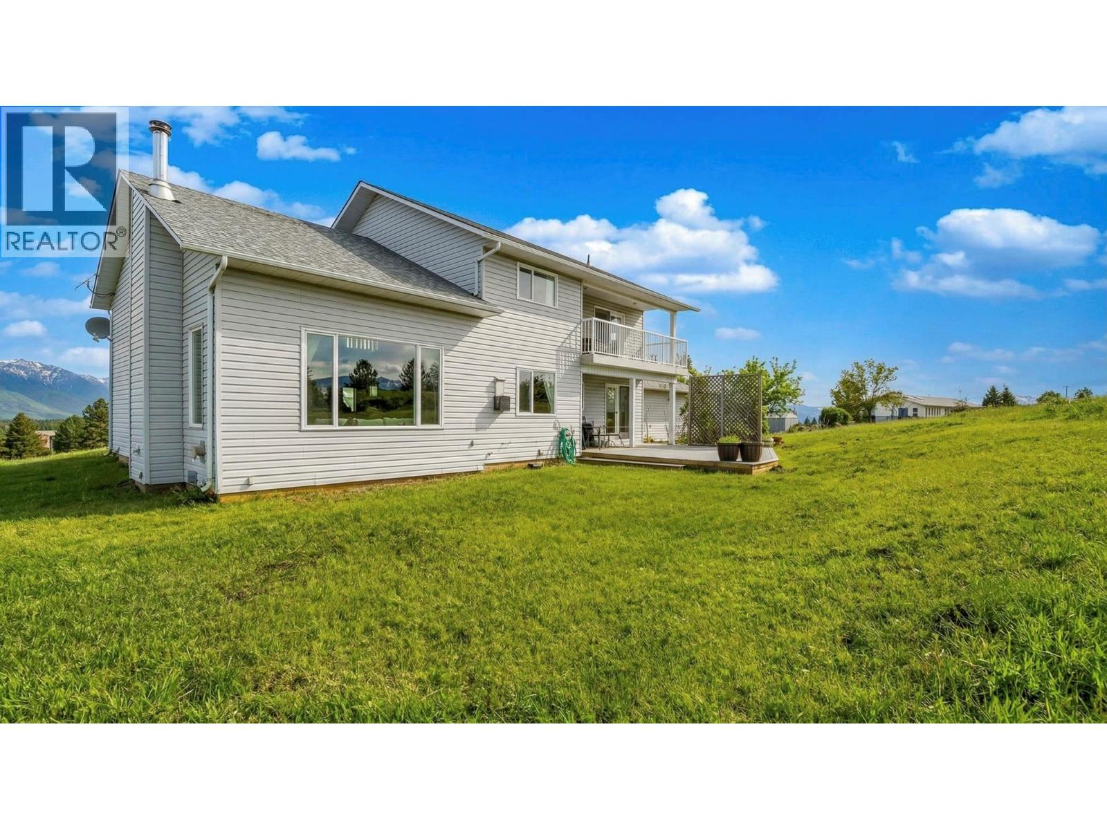  9617 CLEARVIEW Road, Cranbrook