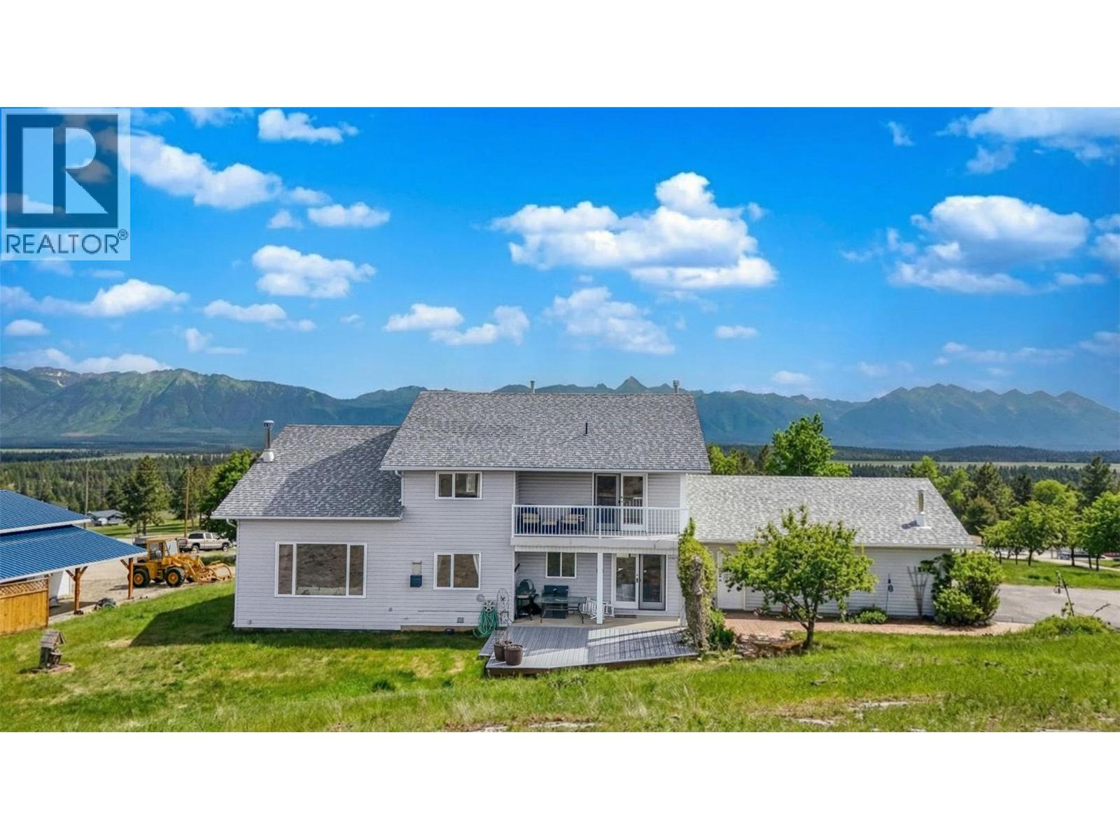  9617 CLEARVIEW Road, Cranbrook