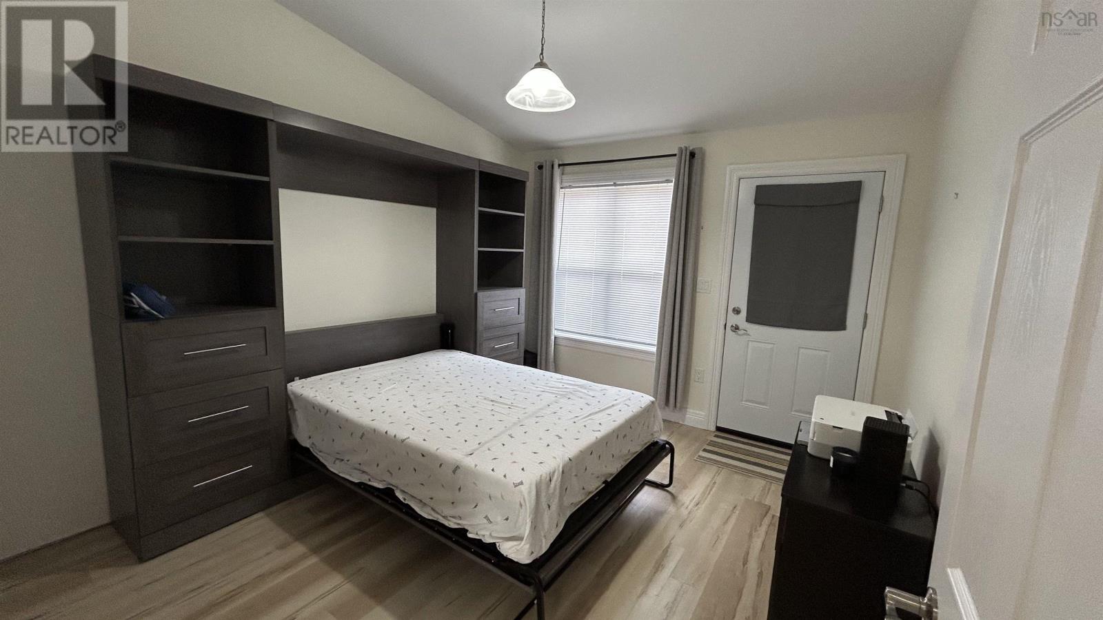 41 COVINGTON PLACE - 24