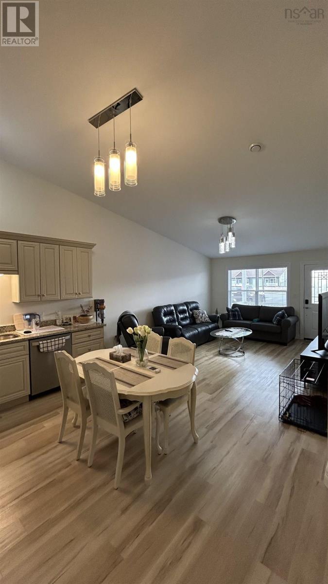 41 COVINGTON PLACE - 32