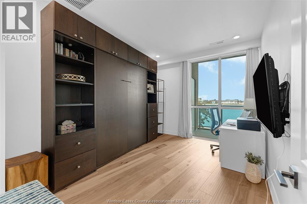 #404 1225 RIVERSIDE DRIVE - 20