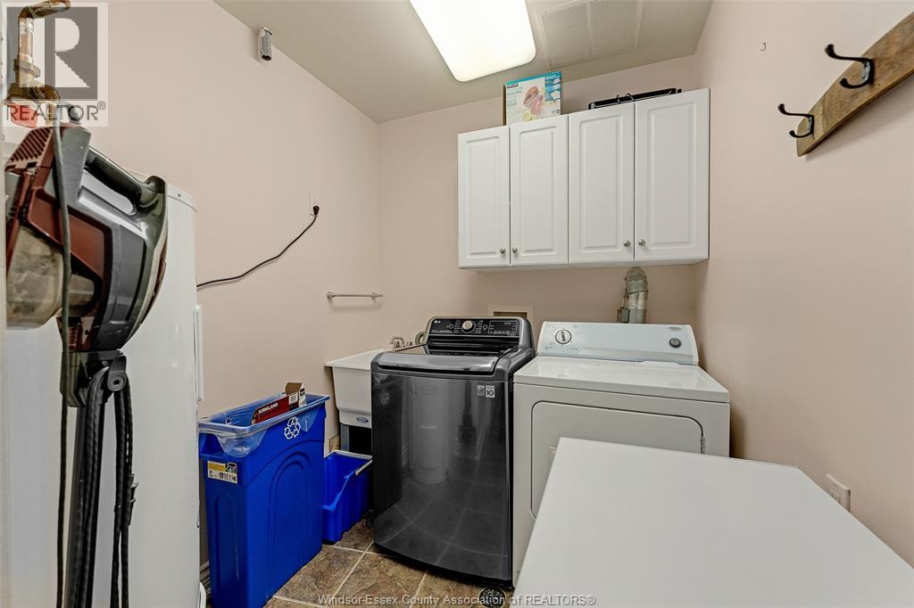 #404 1225 RIVERSIDE DRIVE - 29