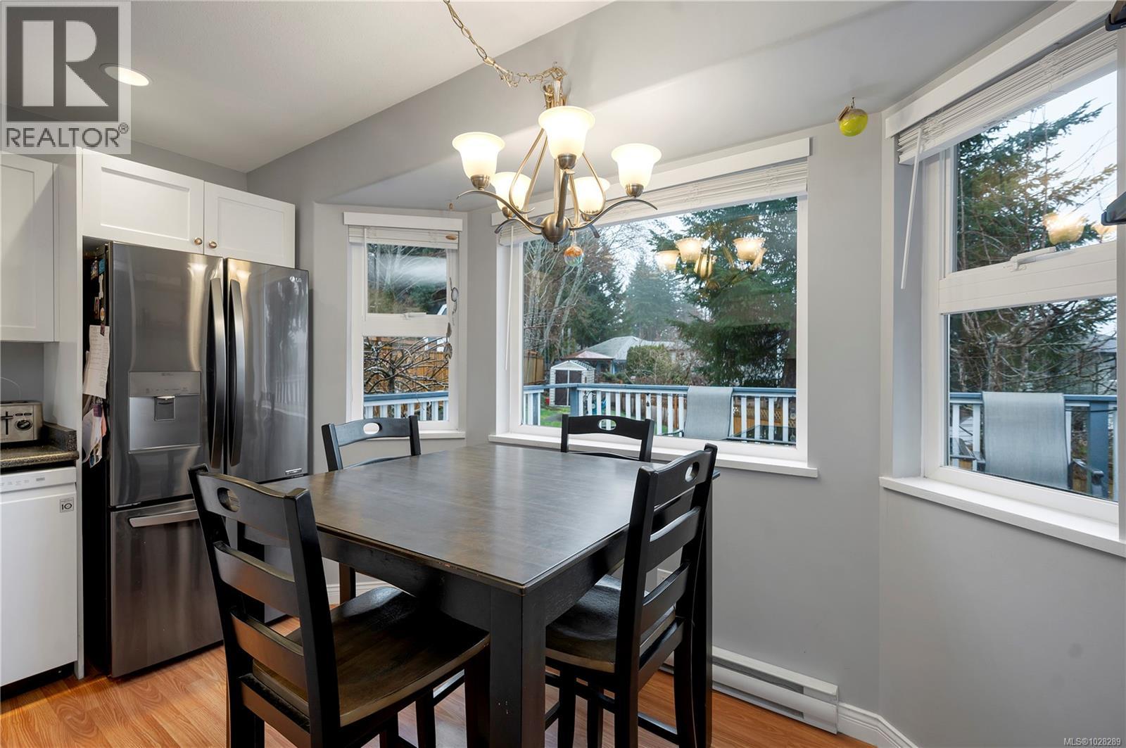 473 Murray Pl - 6
