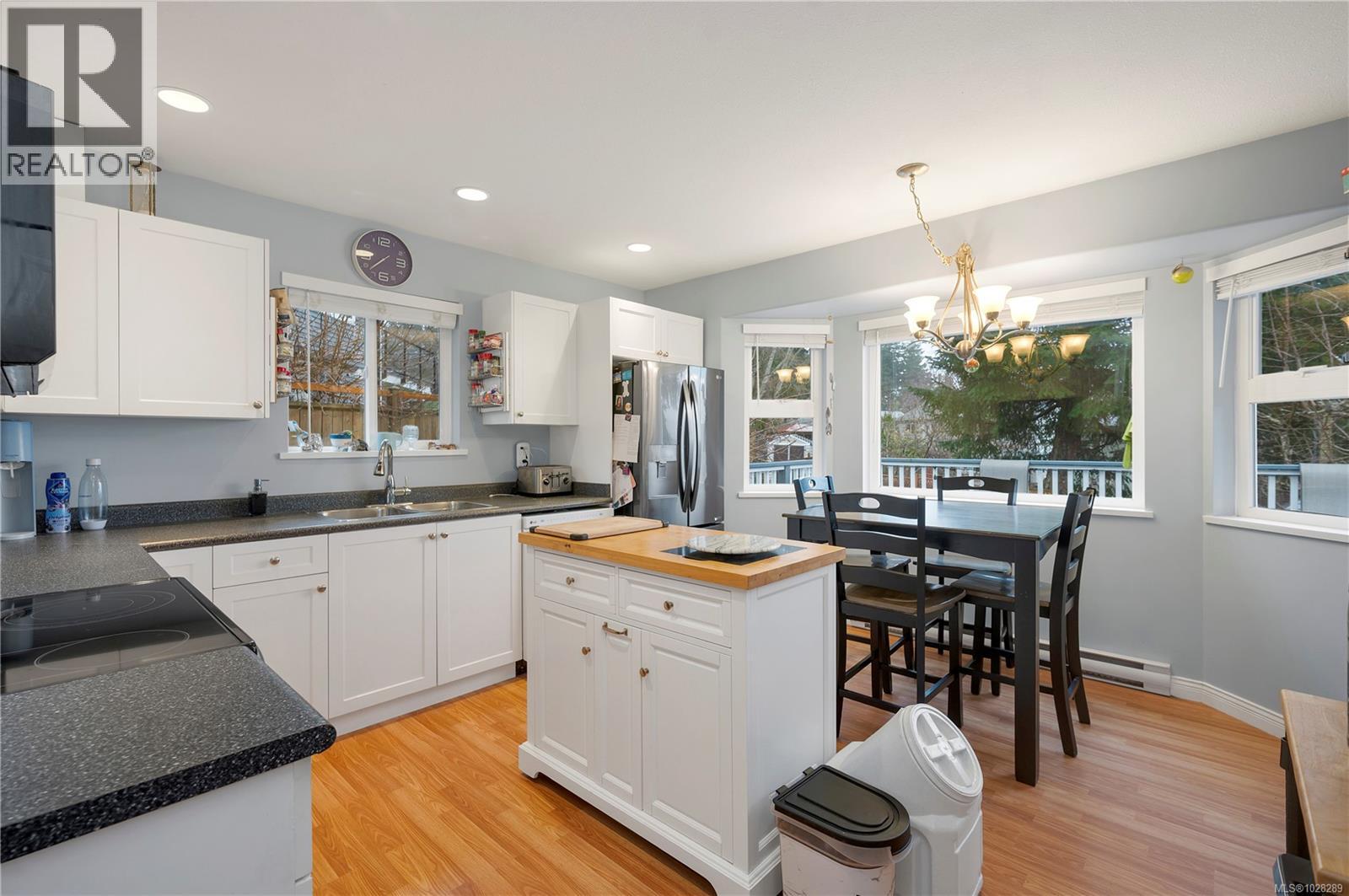 473 Murray Pl - 9