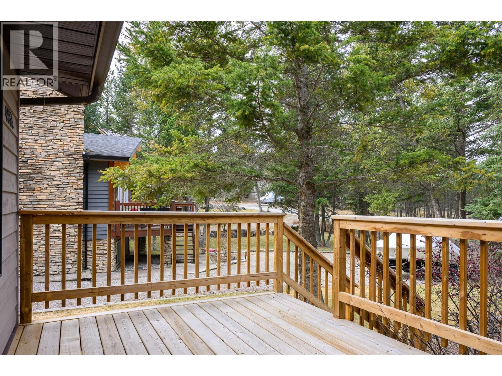  4856 Ridge Crescent, Windermere