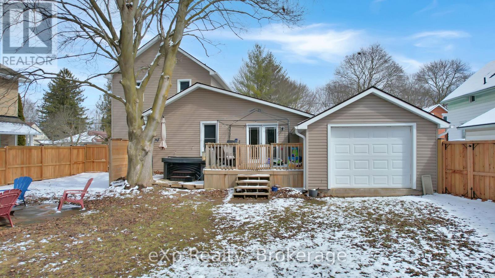 370 6TH AVENUE - 32