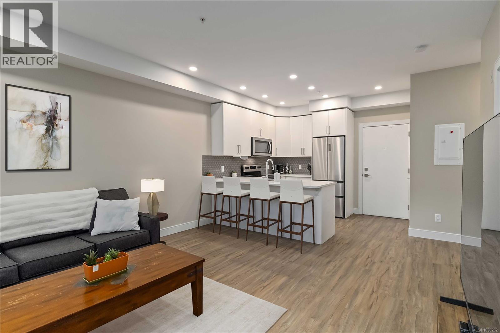 107 280 Island Highway, View Royal