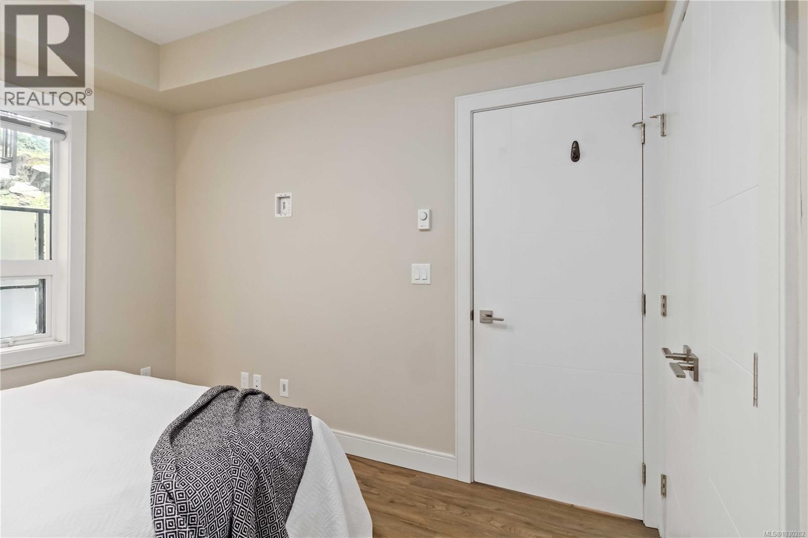 107 280 Island Highway, View Royal