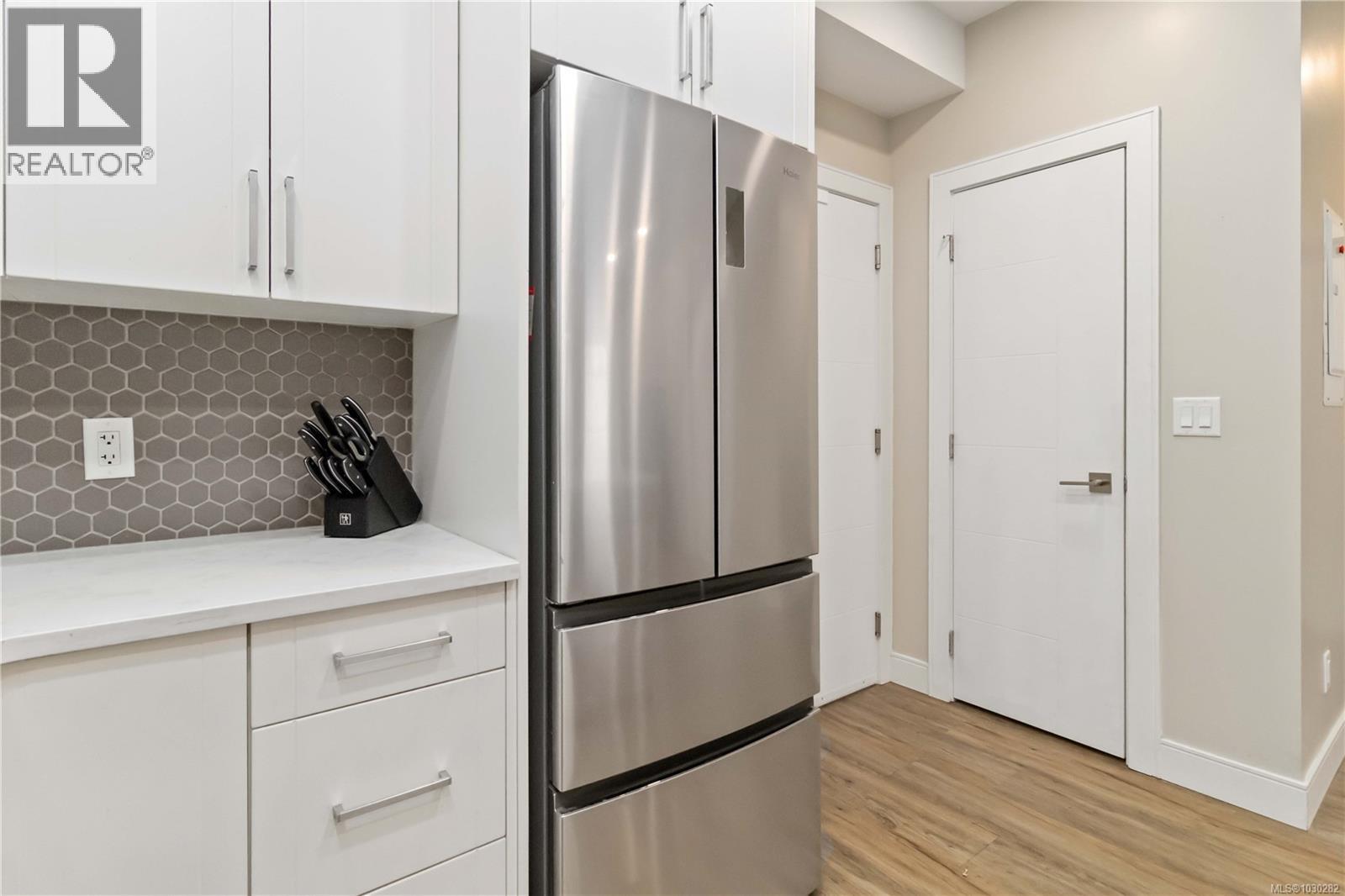 107 280 Island Highway, View Royal