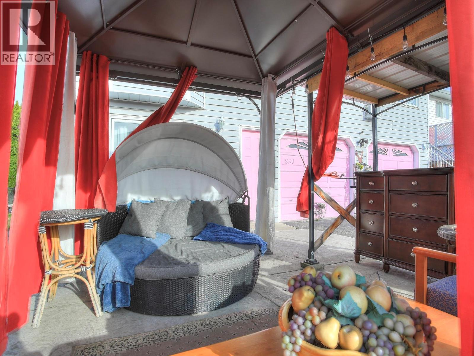 850 Hollywood Road N, Kelowna