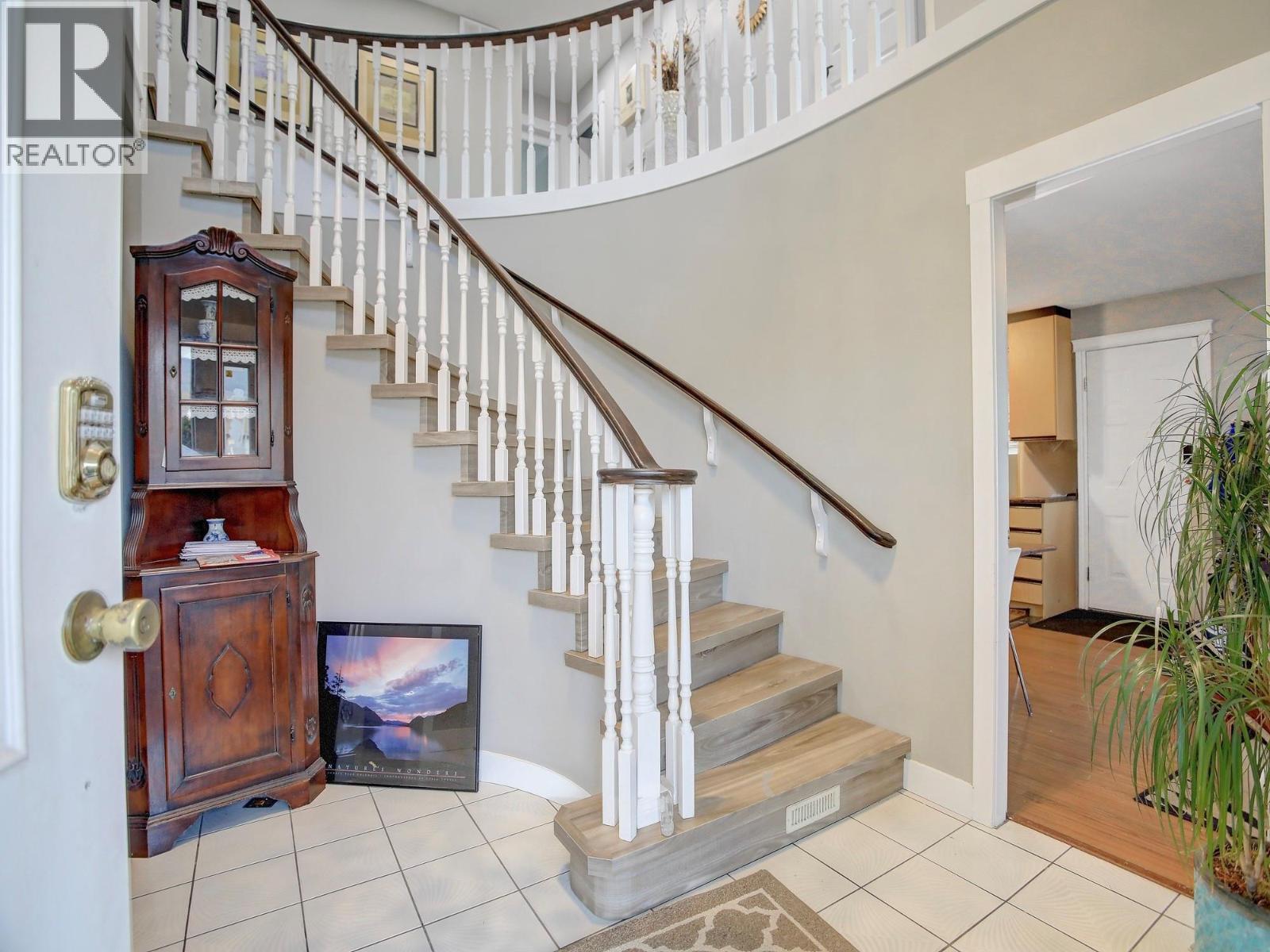 850 Hollywood Road N, Kelowna