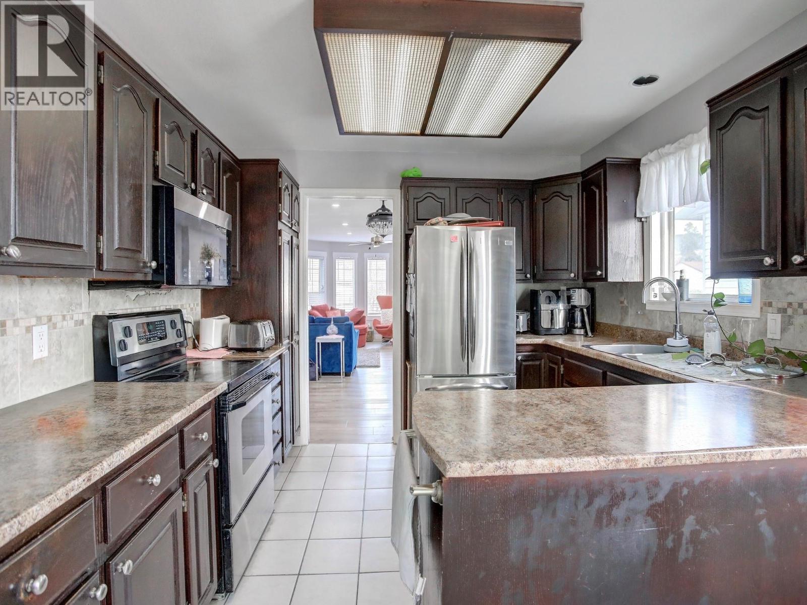 850 Hollywood Road N, Kelowna