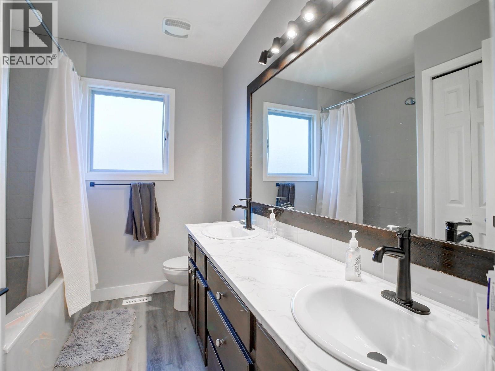 850 Hollywood Road N, Kelowna