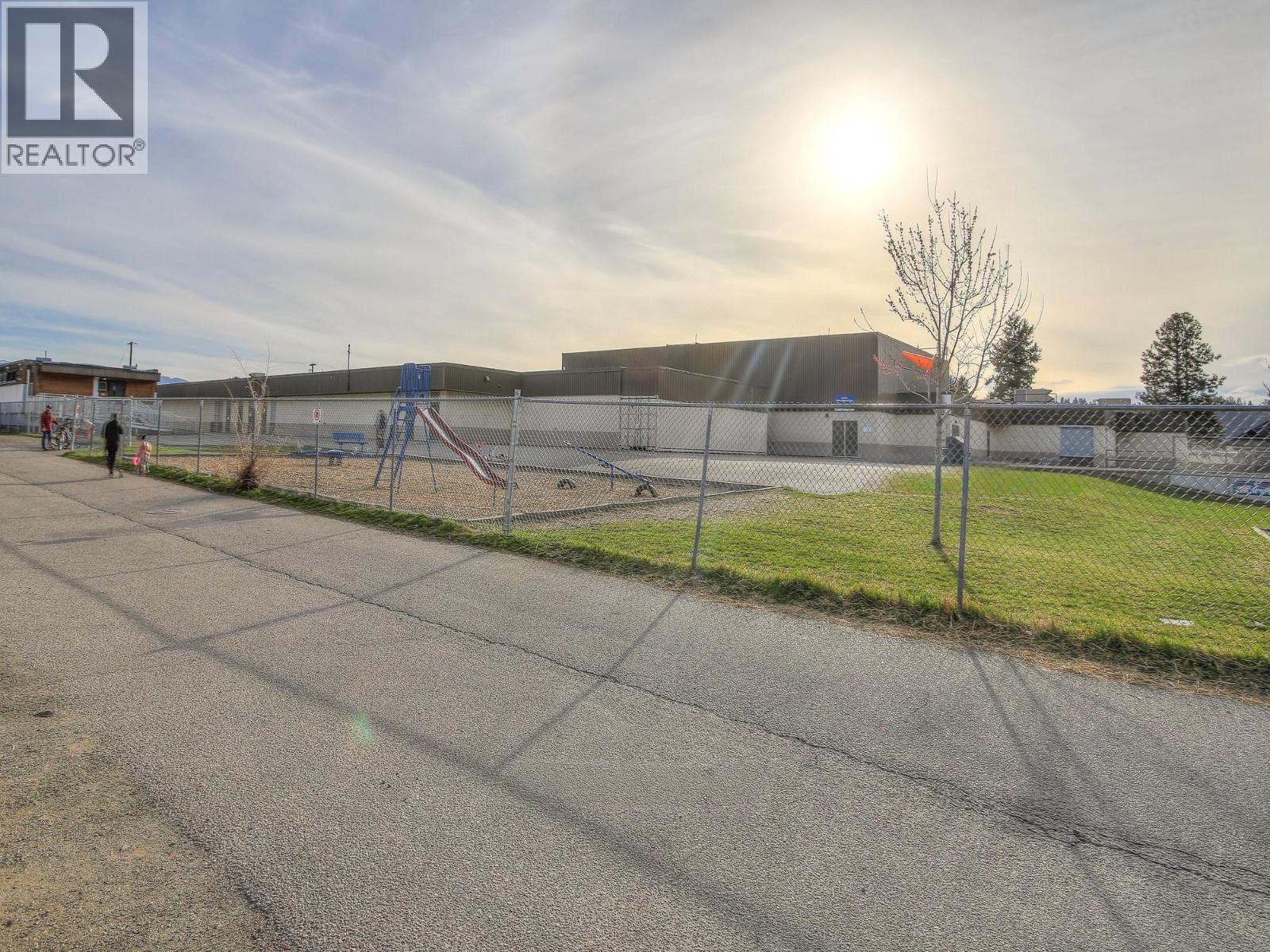 850 Hollywood Road N, Kelowna