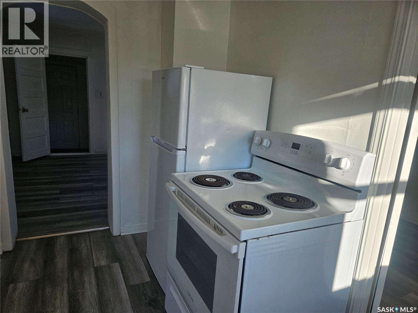 915 23RD STREET W - 4