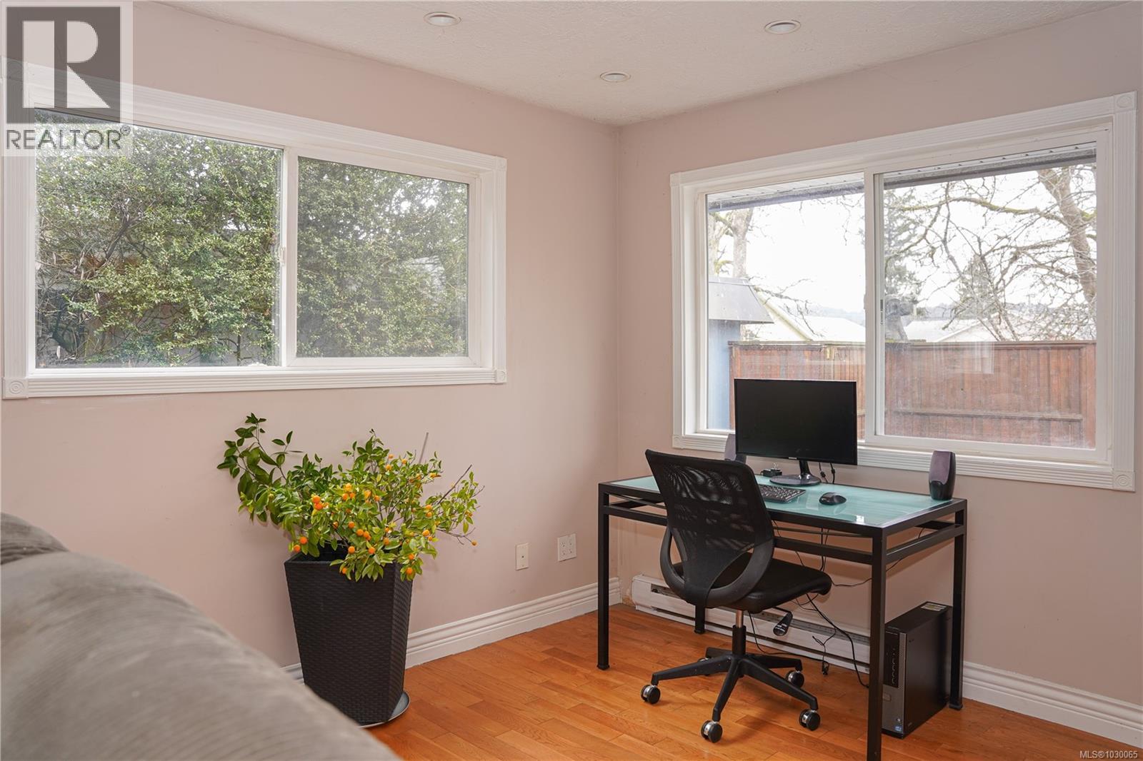 1009 LINDA LANE - 14