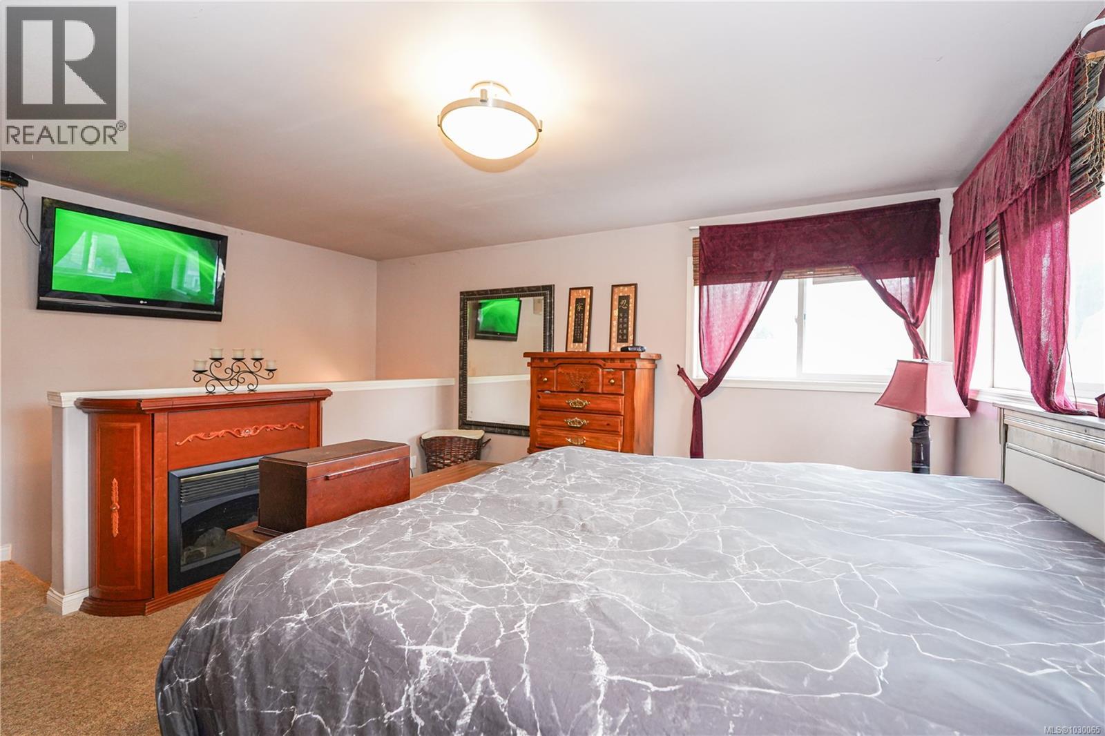 1009 LINDA LANE - 17