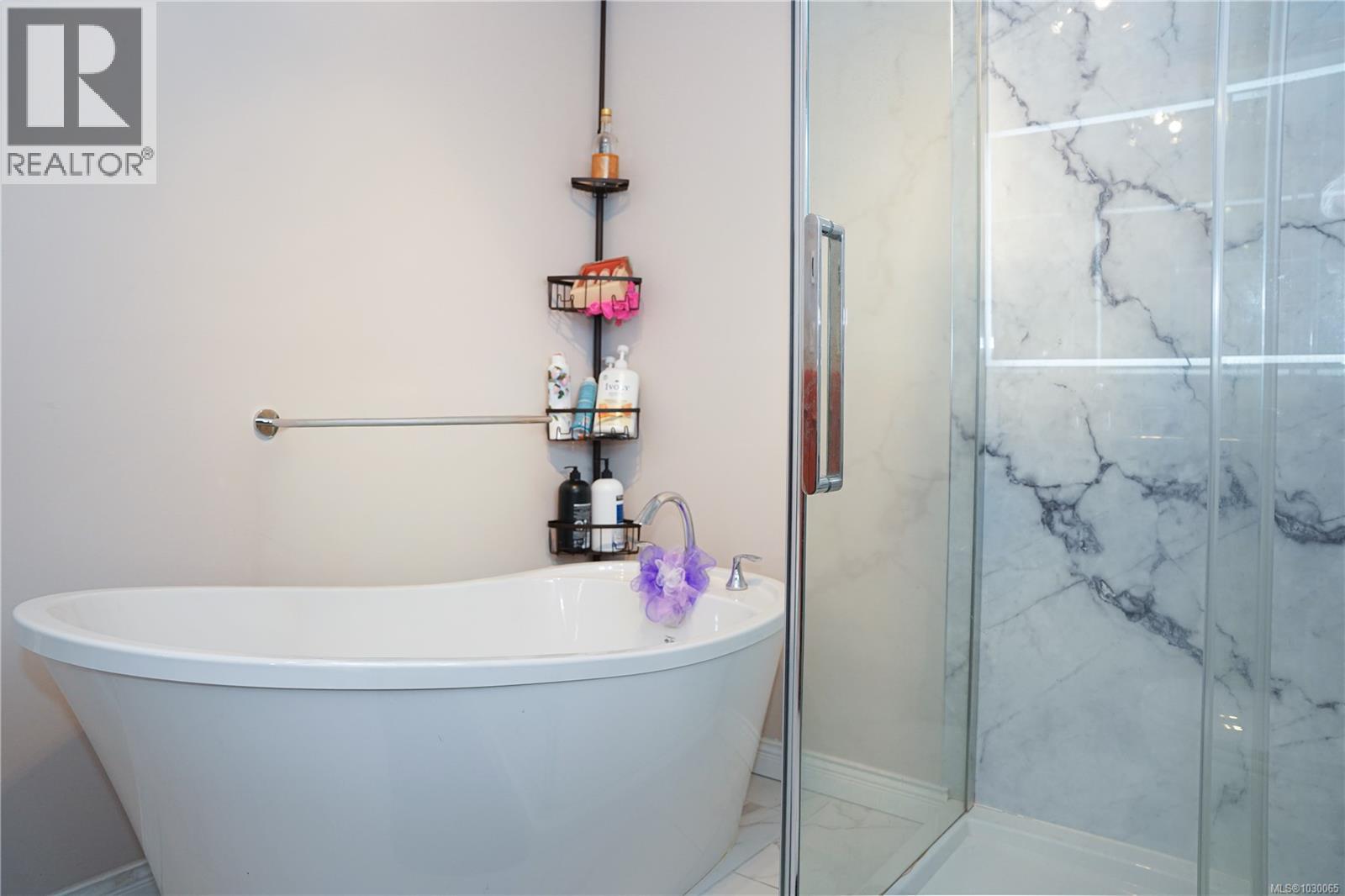 1009 LINDA LANE - 21