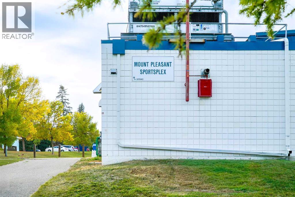 Single Family House for Sale in   Avenue NW Mount Pleasant Calgary 