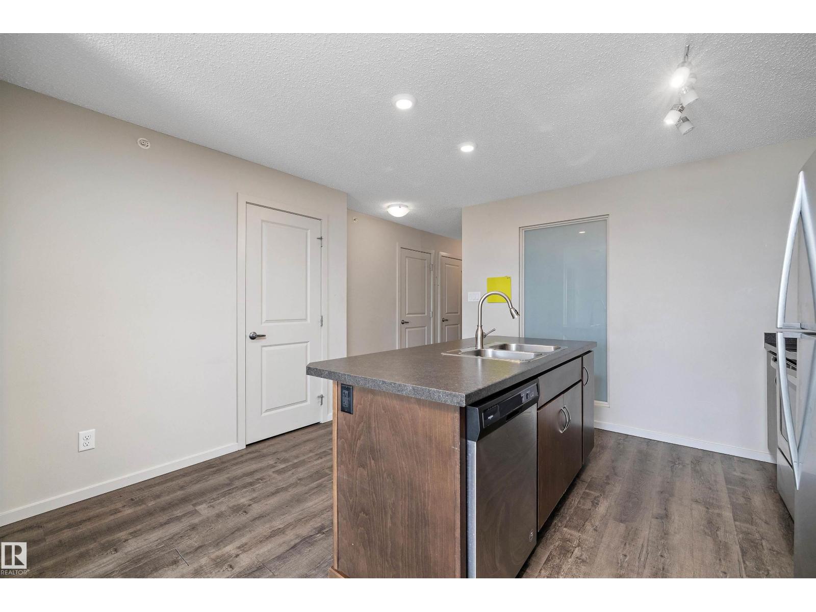 #414 5404 7 Ave SW, Edmonton