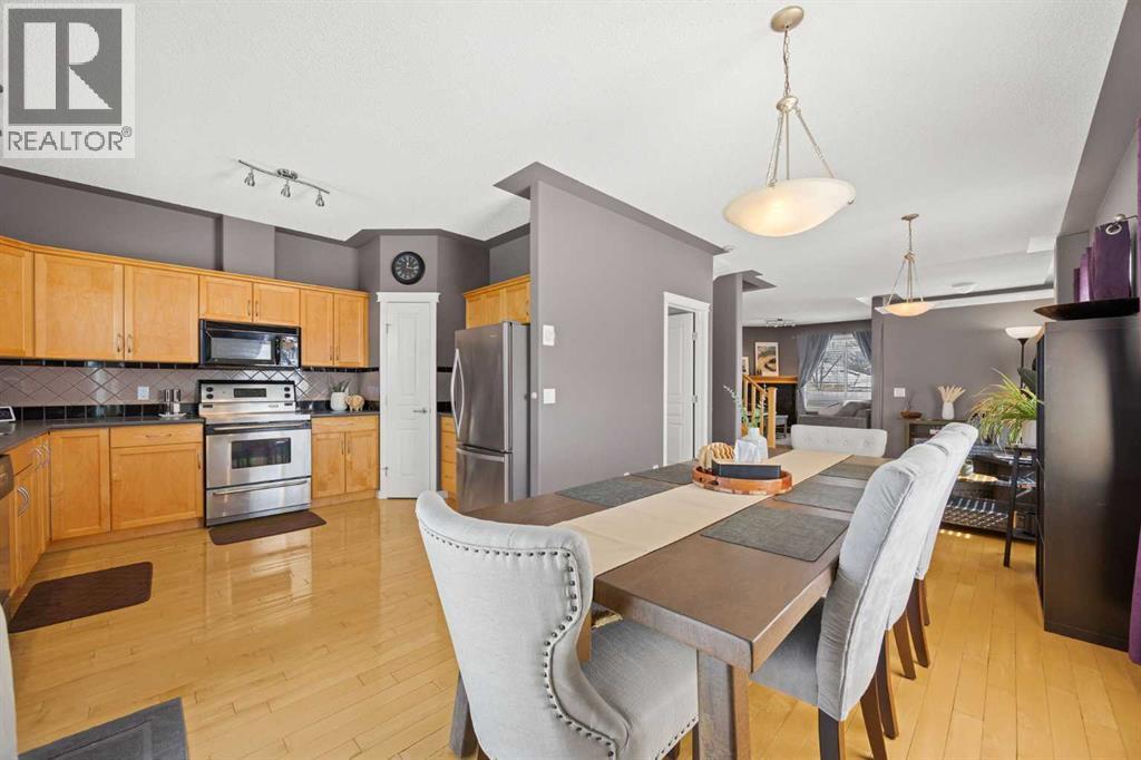 Single Family House for Sale in  Sierra Morena Landing SW Signal Hill Calgary 