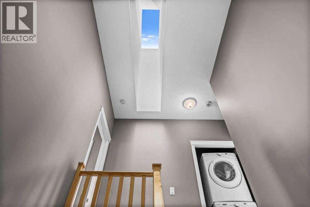 Single Family House for Sale in  Sierra Morena Landing SW Signal Hill Calgary 