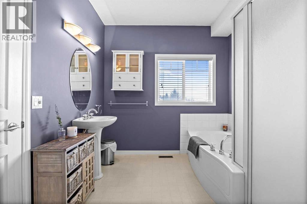 Single Family House for Sale in  Sierra Morena Landing SW Signal Hill Calgary 